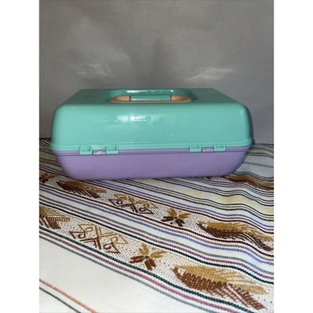 Caboodles vintage mini